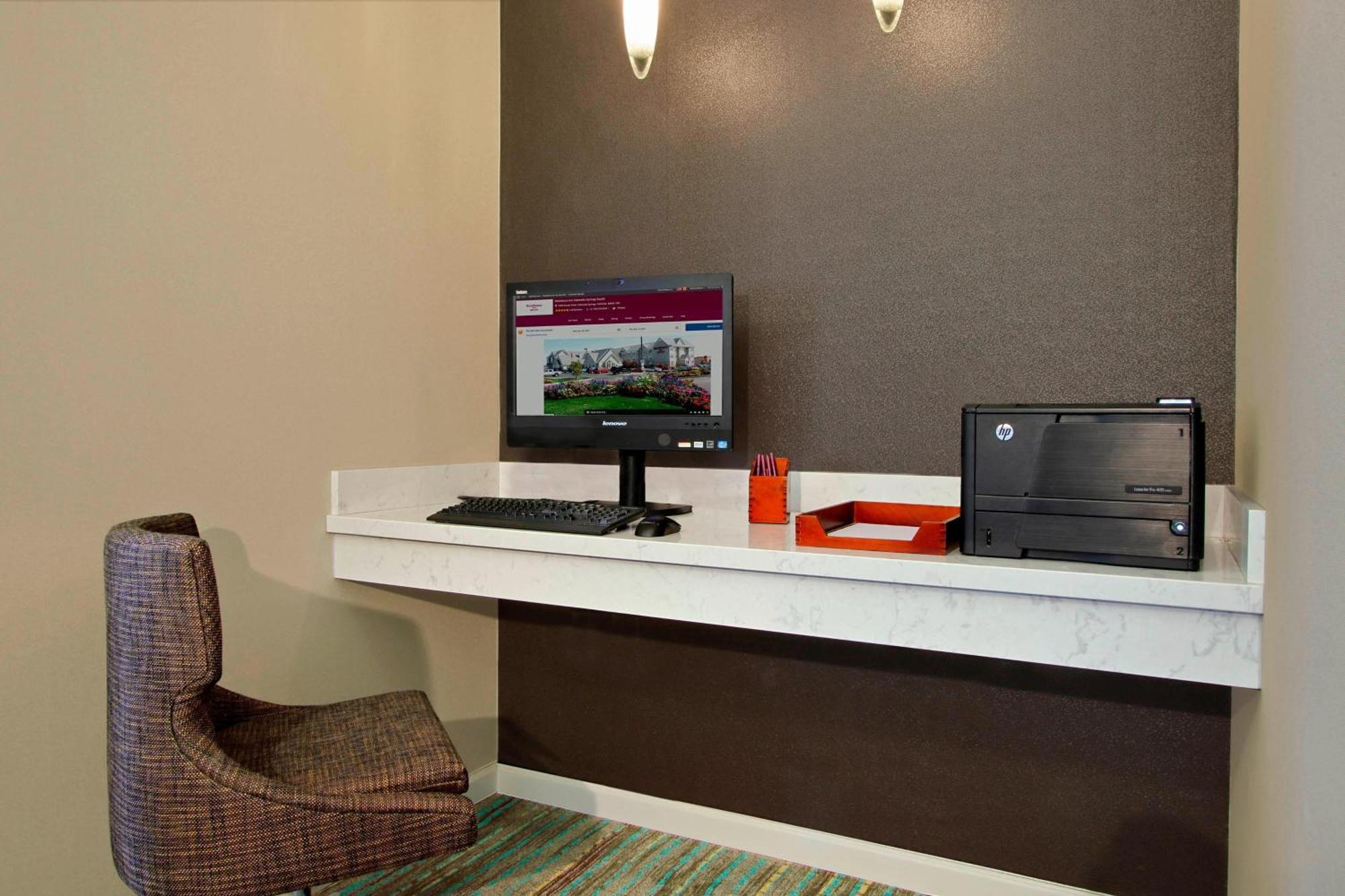 Residence Inn Colorado Springs South Exteriör bild
